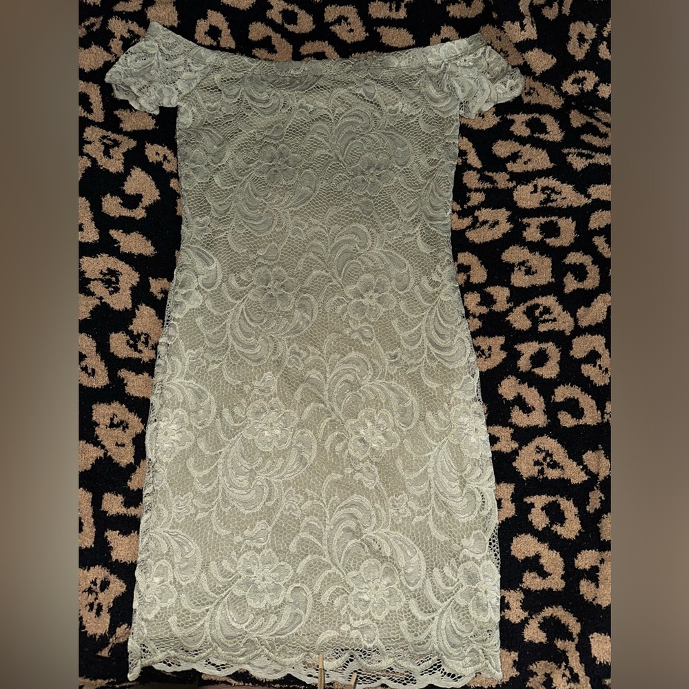 Forever 21 Sage Green Lace Off the Shoulder Bodycon Dress Sz. S